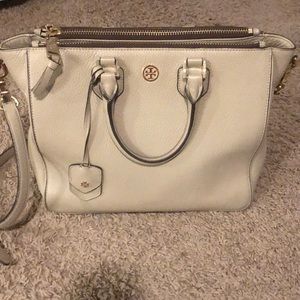 Tory Burch Robinson tote in cream